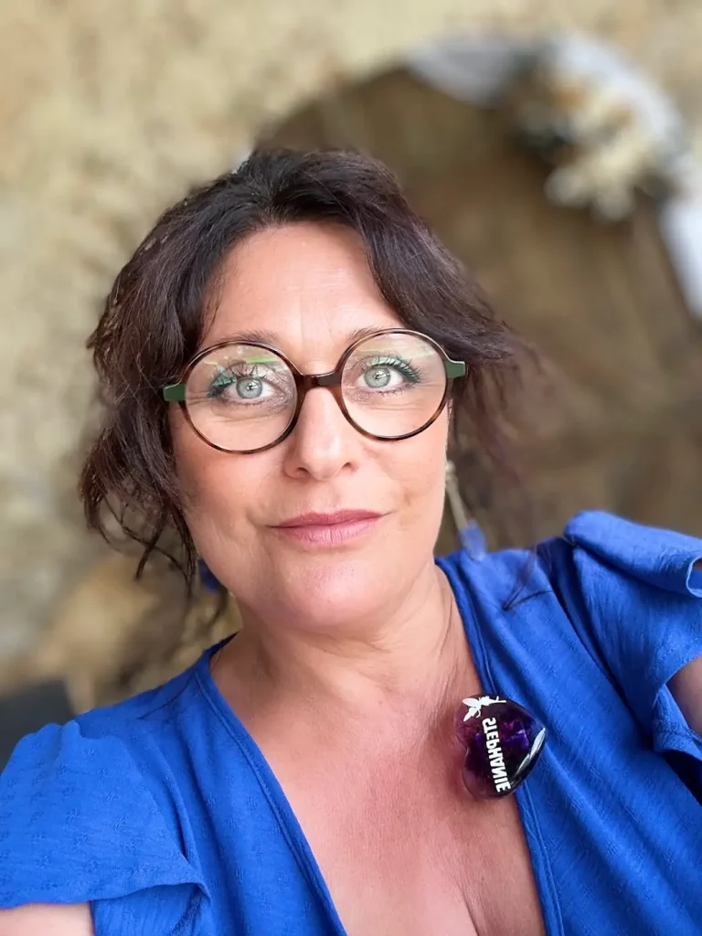 Selfie de Stéphanie habillé en bleu